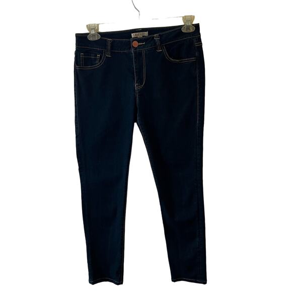 CAbi Ankle Jeans women’s Sz 8 Dark Wash Denim
Blue Casual Stretch Athleisure - Picture 1 of 10